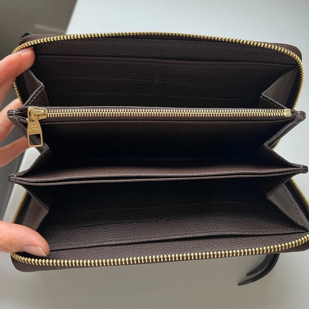 Louis Vuitton Empreinte Leather Zippy Wallet in Terre - Picture 3 of 11